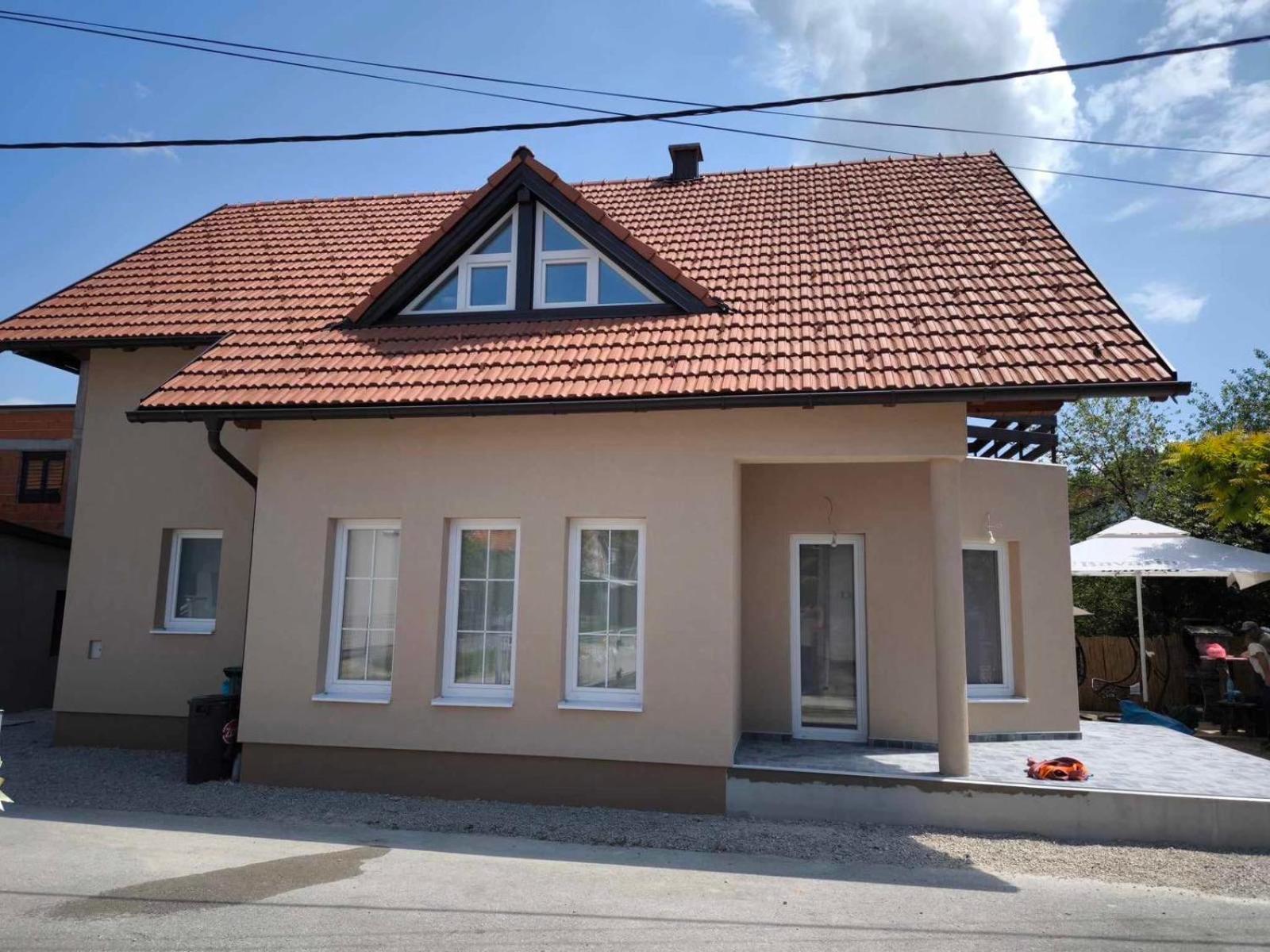 Una Bihać エクステリア 写真